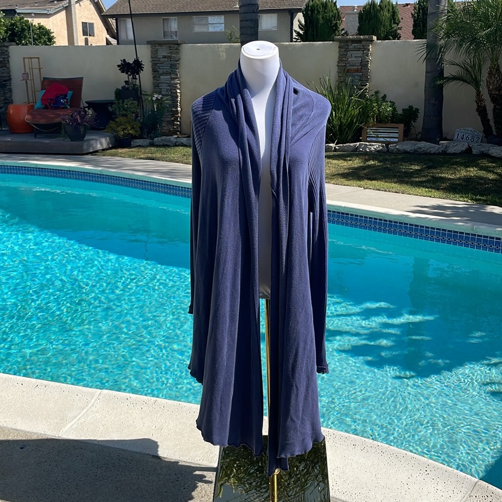Oversized indigo pull close sweater | Size XL by Sisters